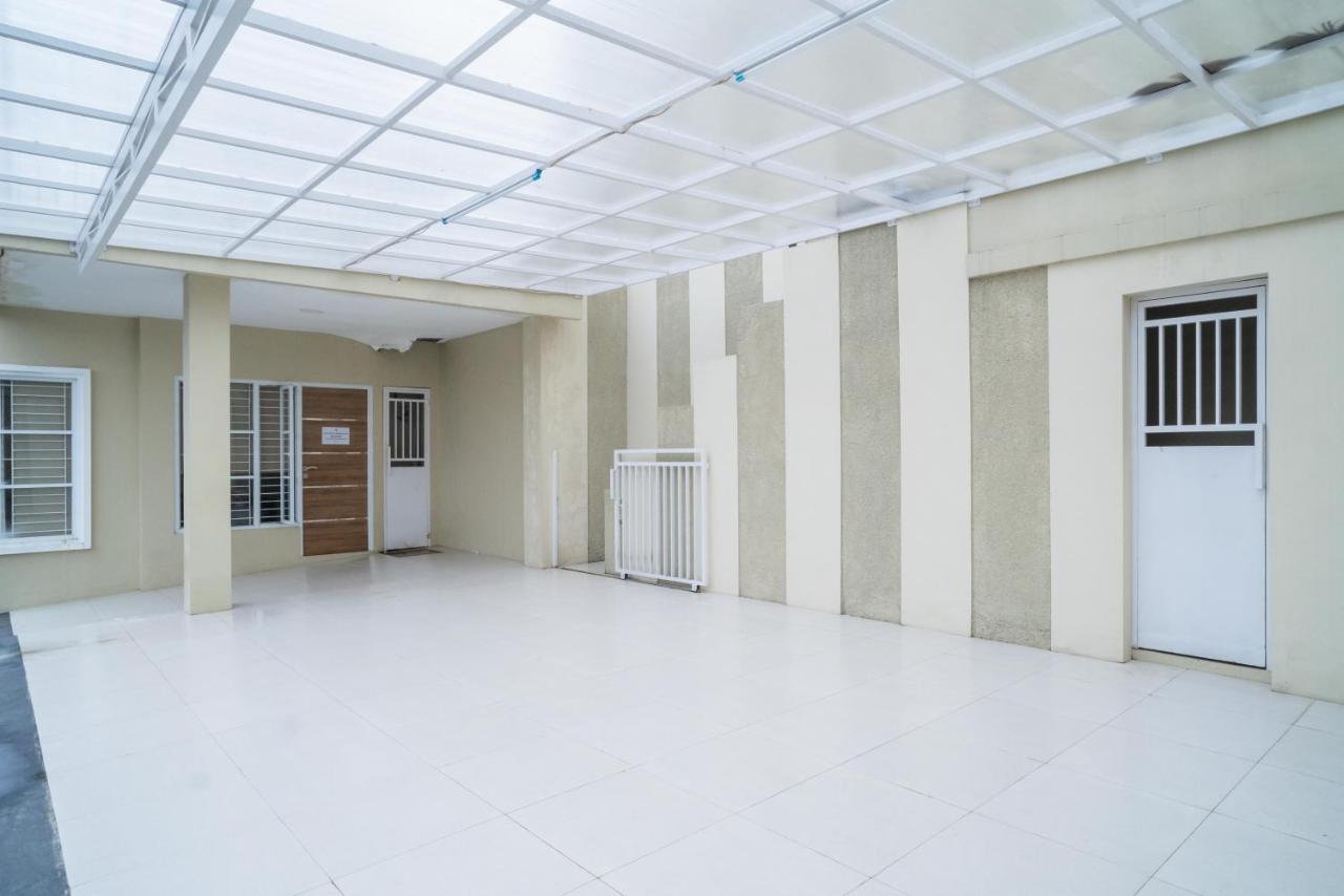 Hotel Koolkost Syariah Near Jl Pajajaran *